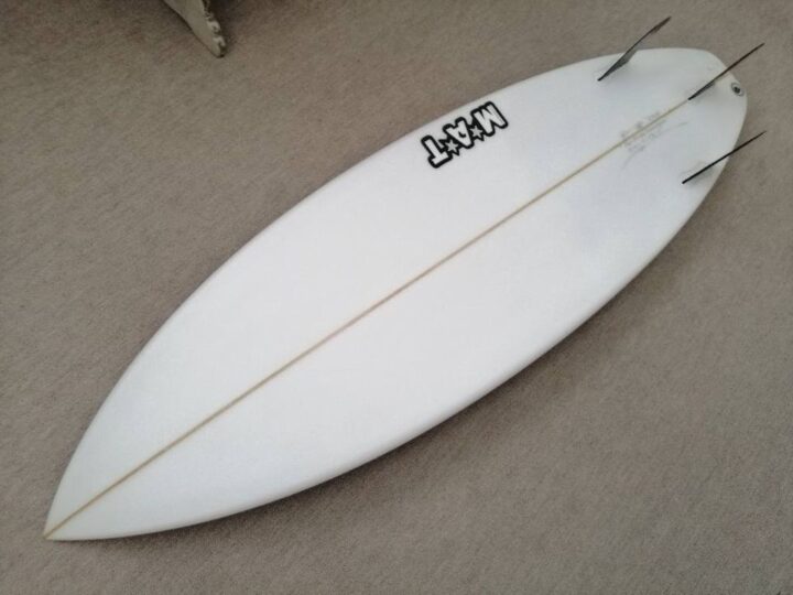 MAT Surfboards 5ft 10 HOD High Performance Surfboard - Image 2