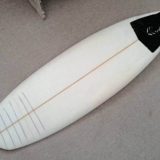Childrens 5ft 6 Beginner Surfboard