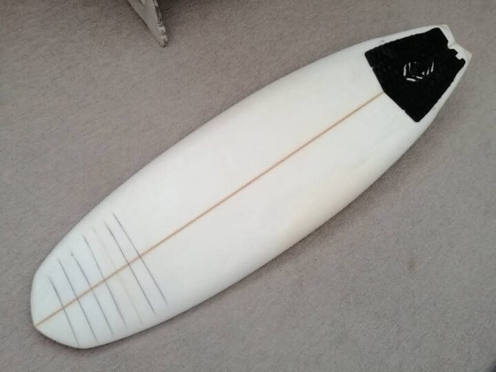 Childrens 5ft 6 Beginner Surfboard