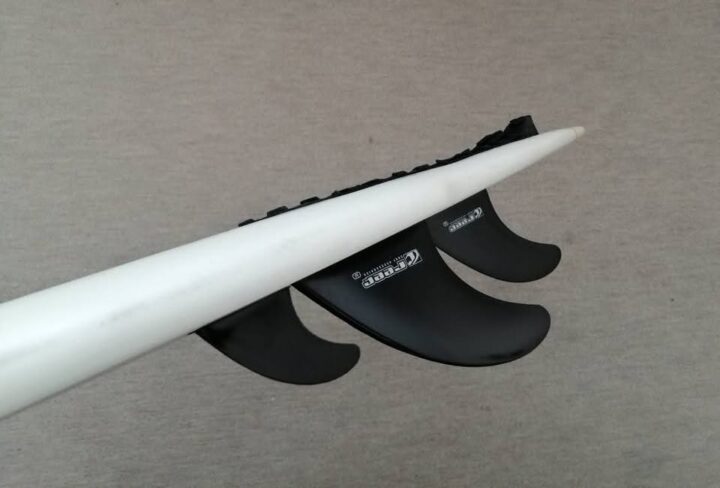Childrens 5ft 6 Beginner Surfboard - Image 4